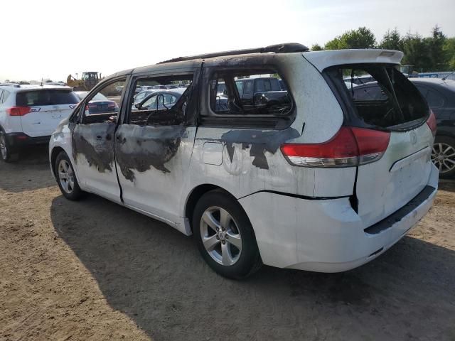 2011 Toyota Sienna LE