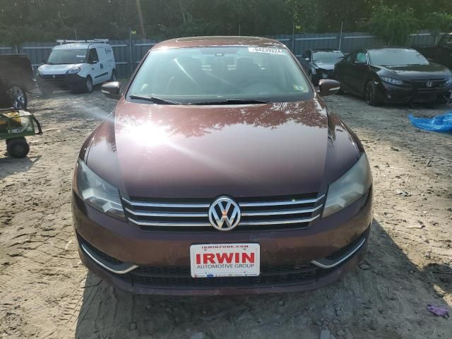 2013 Volkswagen Passat SE