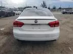 2015 Volkswagen Passat SE