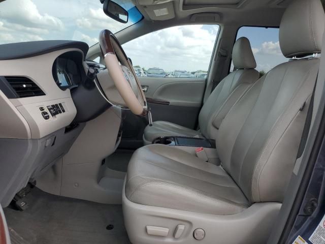 2014 Toyota Sienna XLE