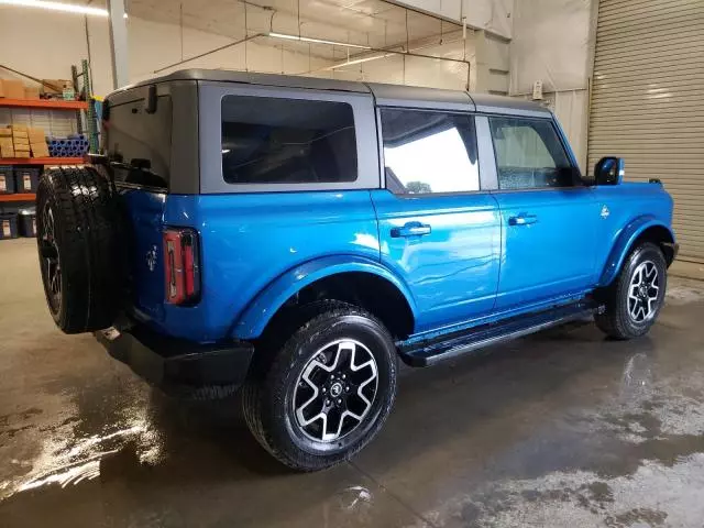 2023 Ford Bronco Base