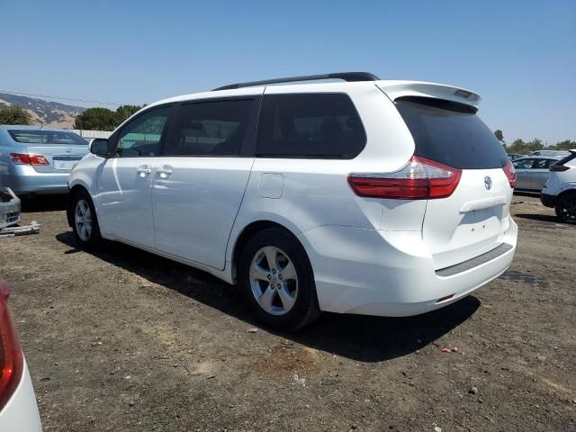 2015 Toyota Sienna LE