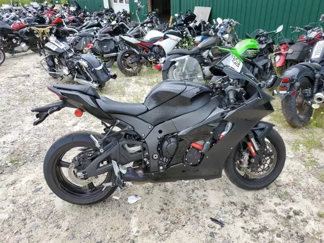 2024 Kawasaki ZX1002 M