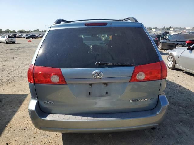 2009 Toyota Sienna CE