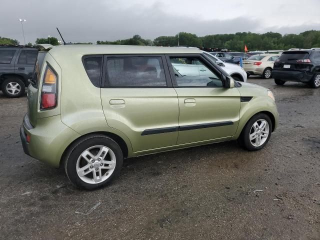 2010 KIA Soul +