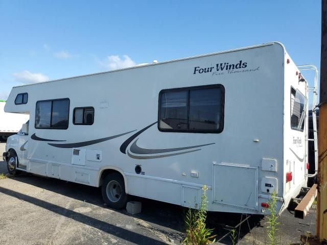 2004 Four Winds 2004 Chevrolet Express G3500