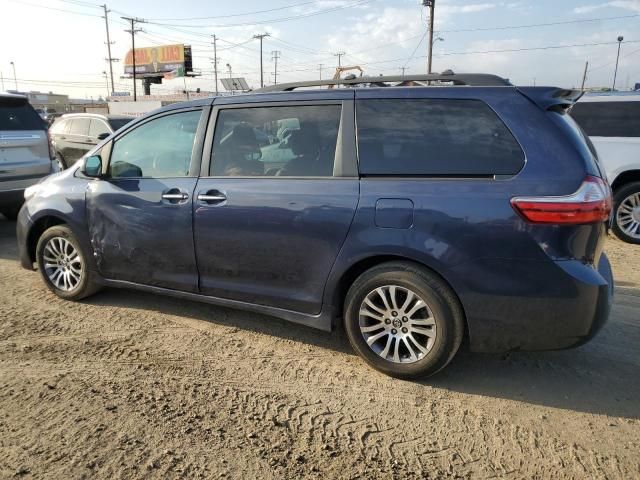 2018 Toyota Sienna XLE