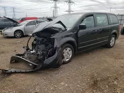 Salvage cars for sale at Elgin, IL auction: 2013 Dodge Grand Caravan SE