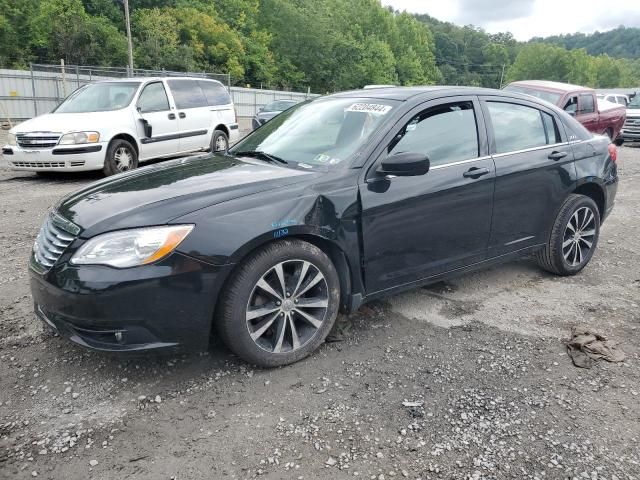 2013 Chrysler 200 Touring