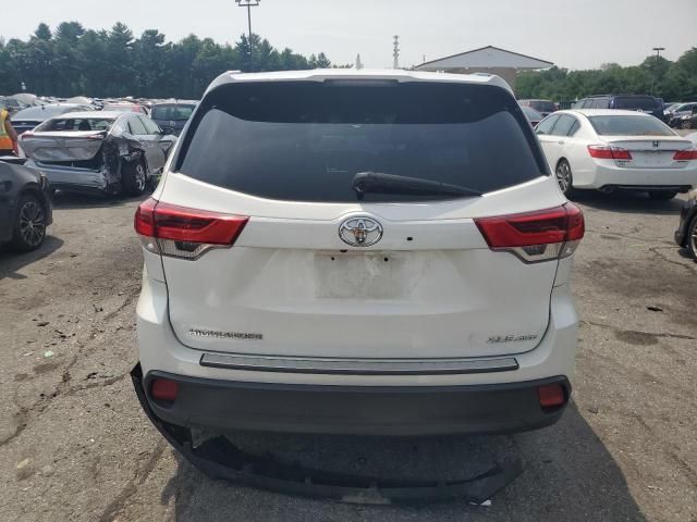 2019 Toyota Highlander SE