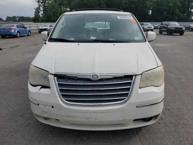 2010 Chrysler Town & Country Touring