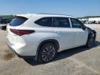 2020 Toyota Highlander Hybrid Platinum