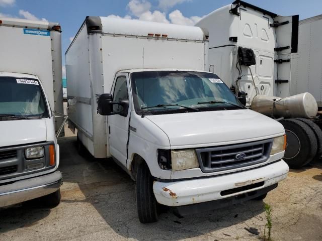 2005 Ford Econoline E350 Super Duty Cutaway Van