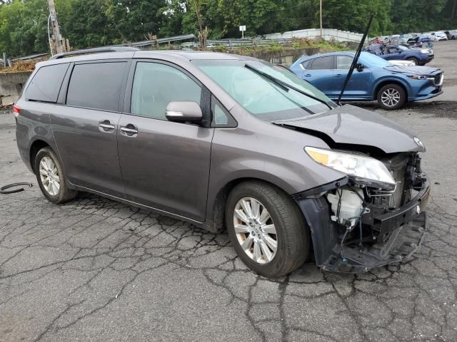 2014 Toyota Sienna XLE