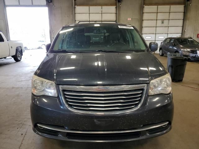 2013 Chrysler Town & Country Touring