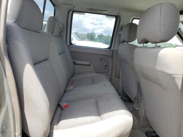 2002 Nissan Frontier Crew Cab XE