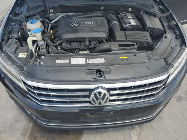 2016 Volkswagen Passat SE