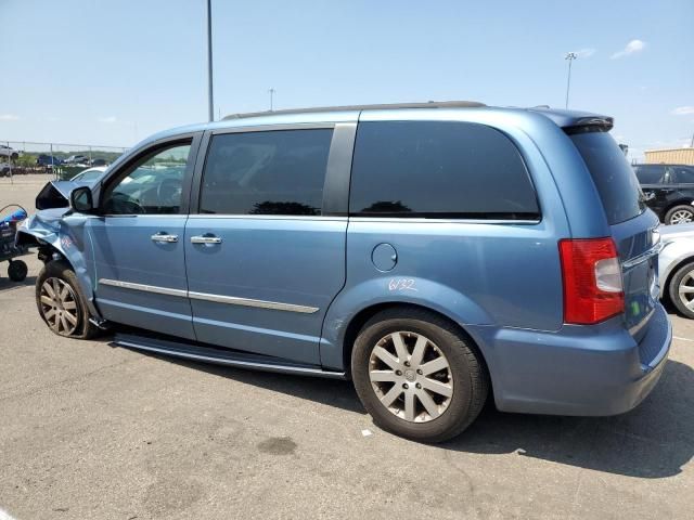 2011 Chrysler Town & Country Touring L