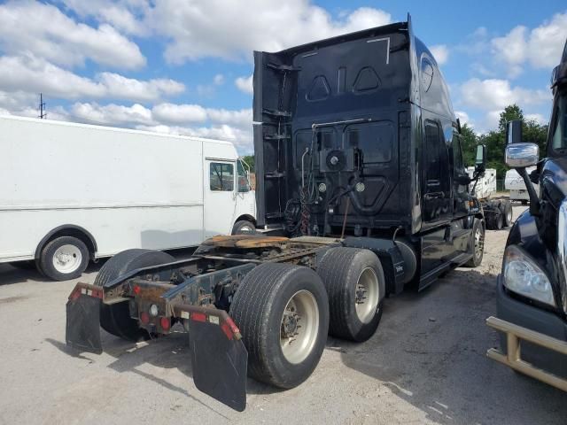 2016 Freightliner Cascadia 125