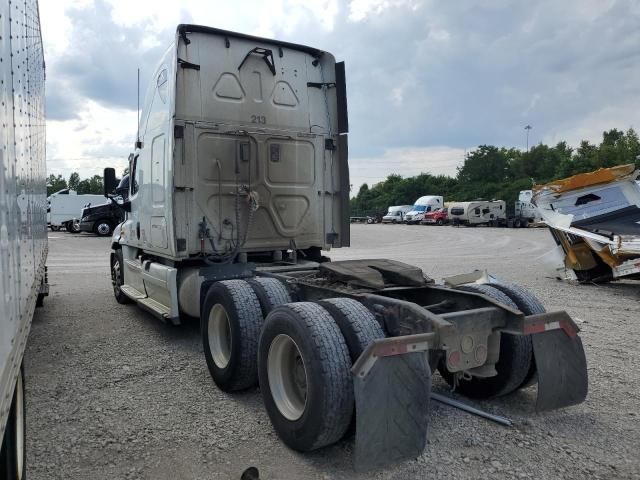 2012 Freightliner Cascadia 125