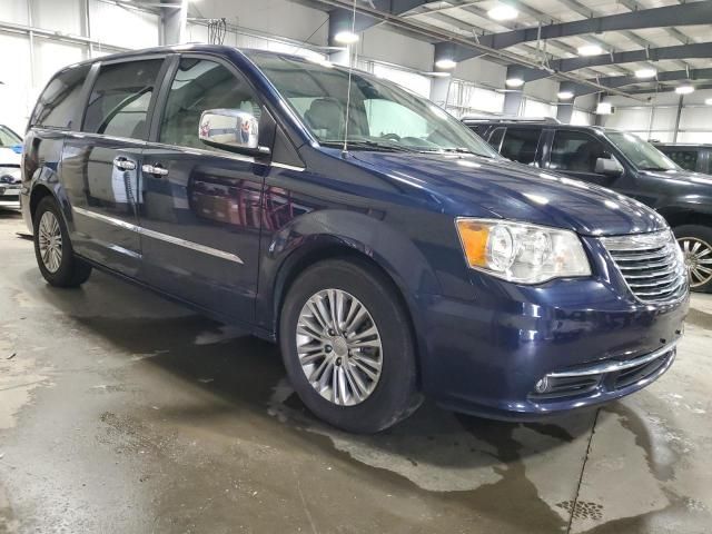 2016 Chrysler Town & Country Touring L