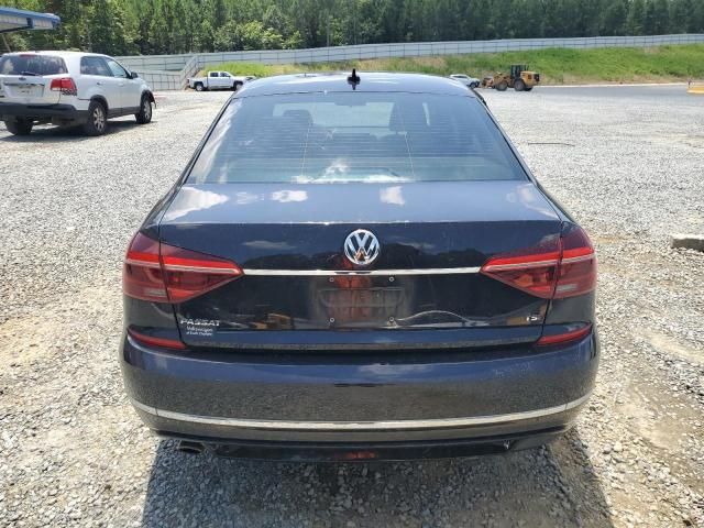 2017 Volkswagen Passat R-Line