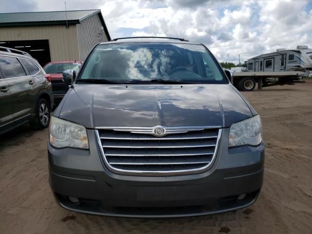 2010 Chrysler Town & Country Touring