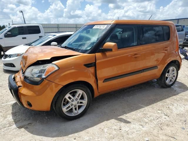 2011 KIA Soul +