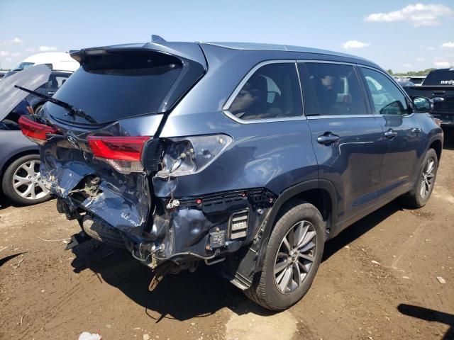 2017 Toyota Highlander SE