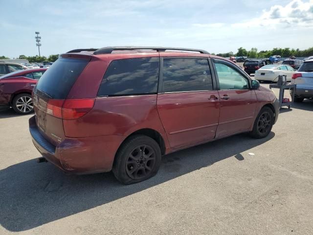 2005 Toyota Sienna XLE