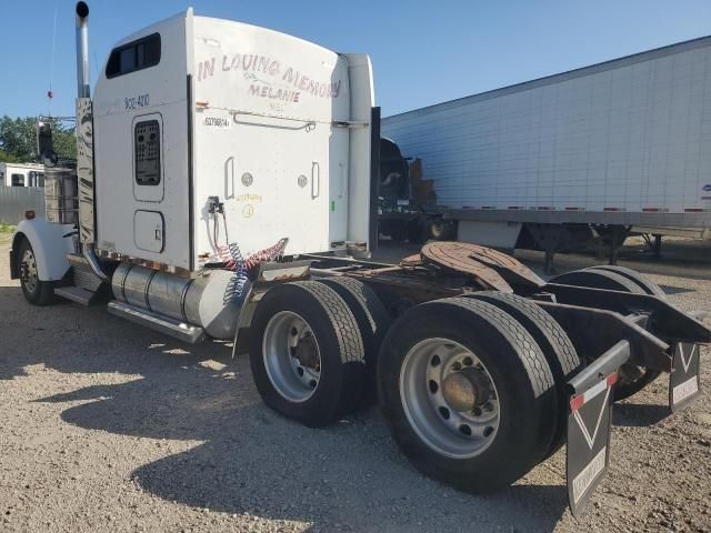 2000 Kenworth Construction W900