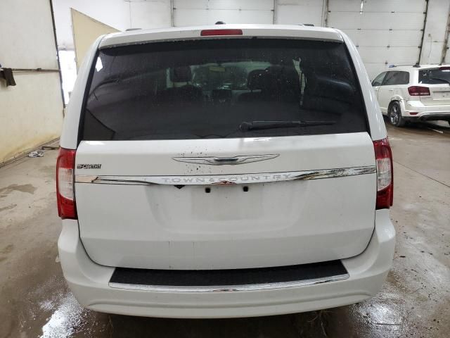 2013 Chrysler Town & Country Touring