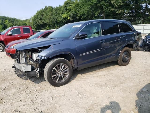 2019 Toyota Highlander SE