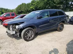 Salvage cars for sale at auction: 2019 Toyota Highlander SE