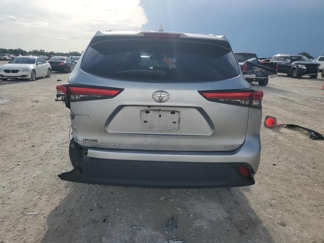 2021 Toyota Highlander XLE