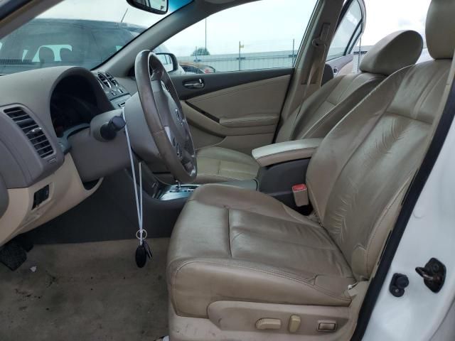 2010 Nissan Altima Base