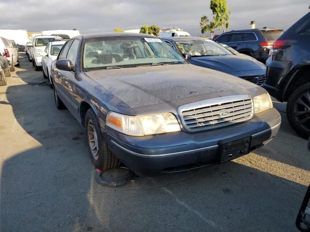 1998 Ford Crown Victoria LX