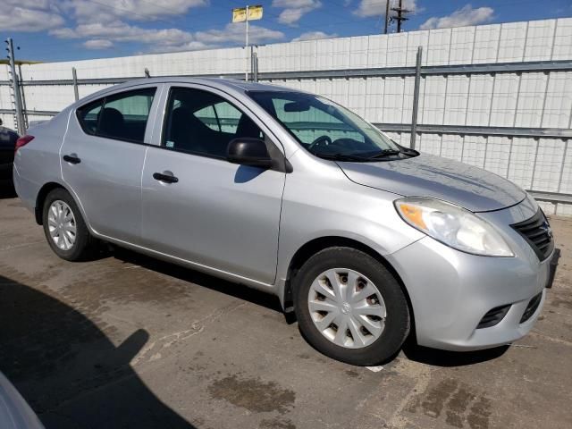 2013 Nissan Versa S