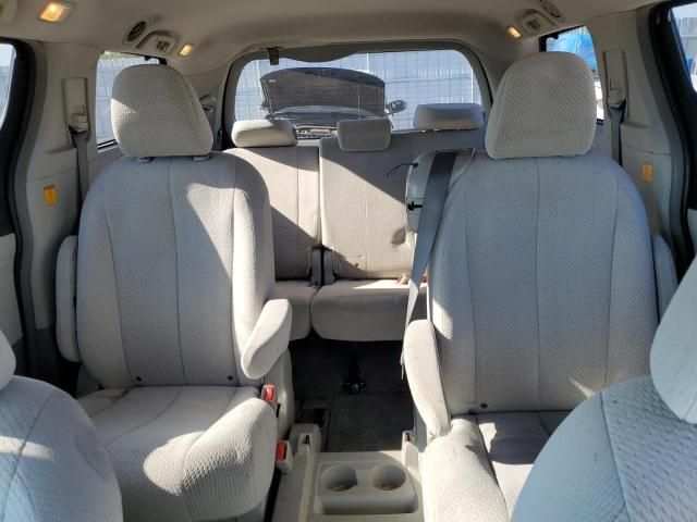 2012 Toyota Sienna LE