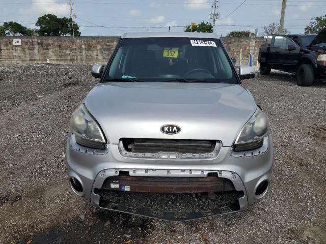 2013 KIA Soul +