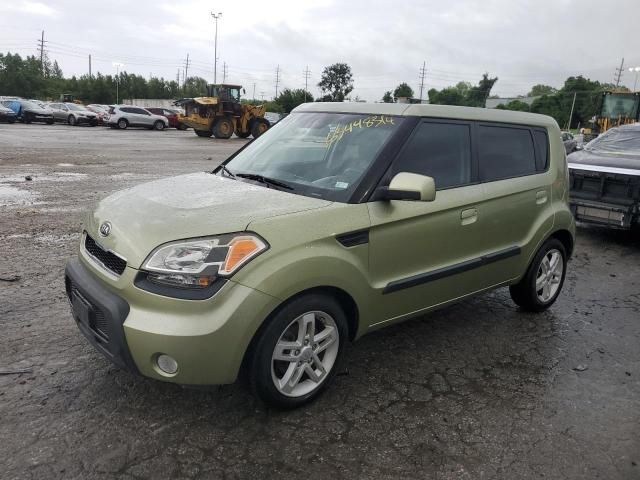 2010 KIA Soul +