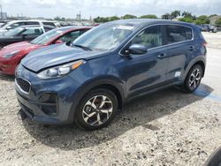 Carros dañados por inundaciones a la venta en subasta: 2022 KIA Sportage LX