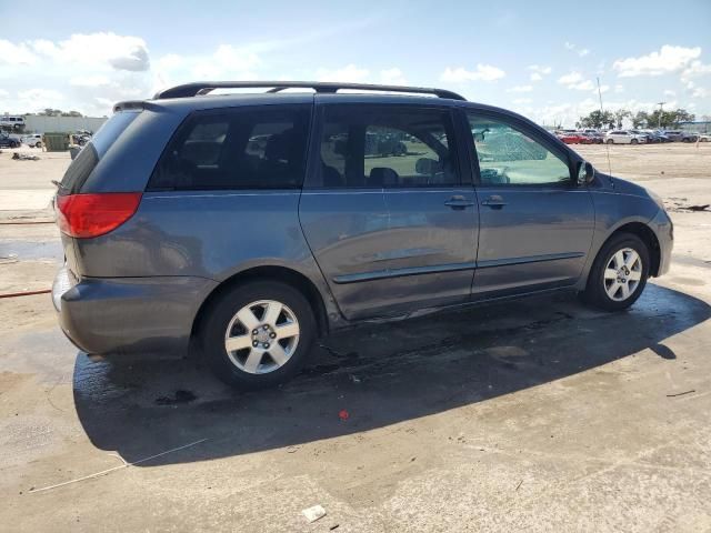 2008 Toyota Sienna CE