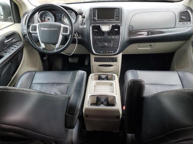 2012 Chrysler Town & Country Touring L