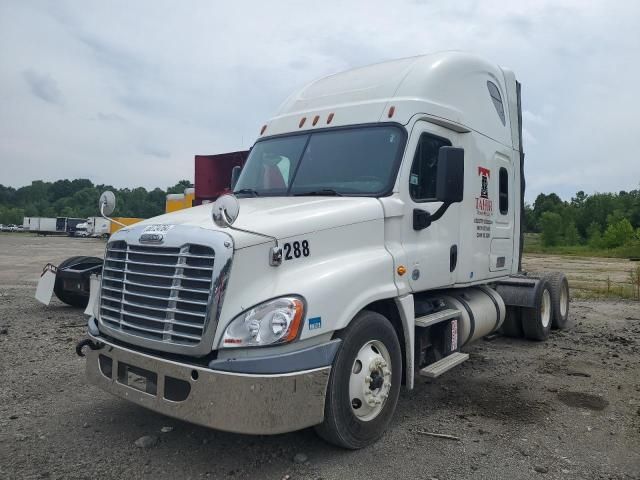 2016 Freightliner Cascadia 125