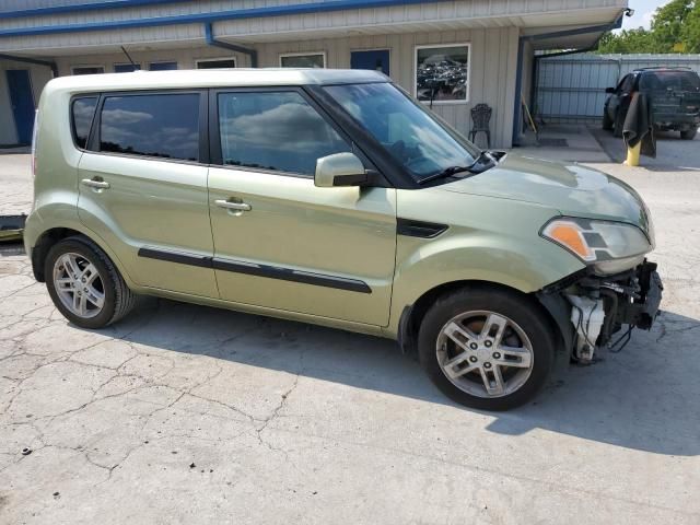 2011 KIA Soul +