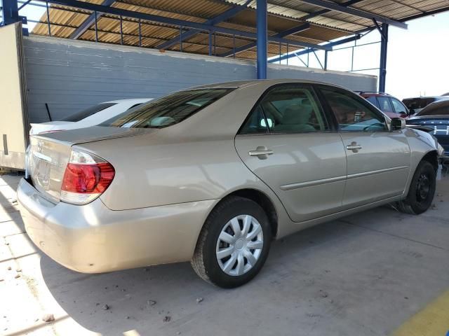 2005 Toyota Camry LE