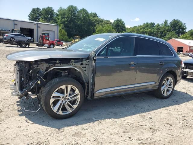 2021 Audi Q7 Premium Plus