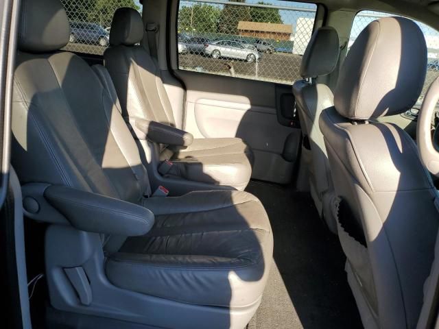 2011 KIA Sedona EX