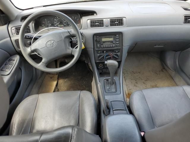 1999 Toyota Camry LE